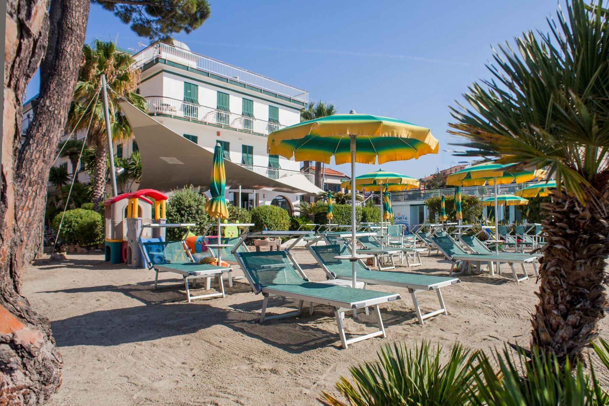 Hotel Gabriella Diano Marina Eksteriør bilde