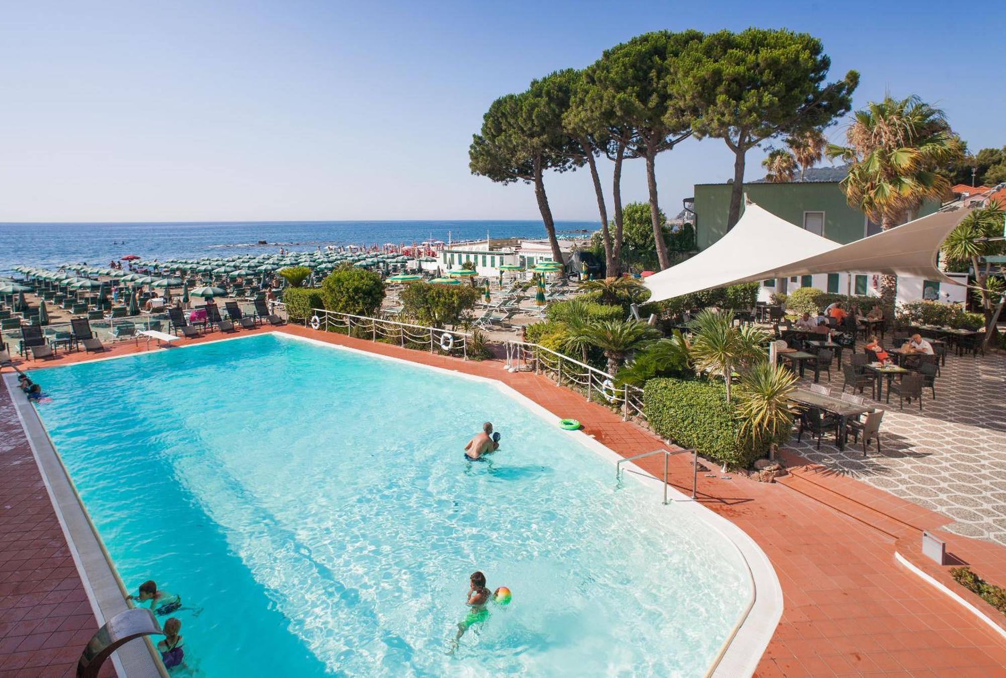Hotel Gabriella Diano Marina Eksteriør bilde