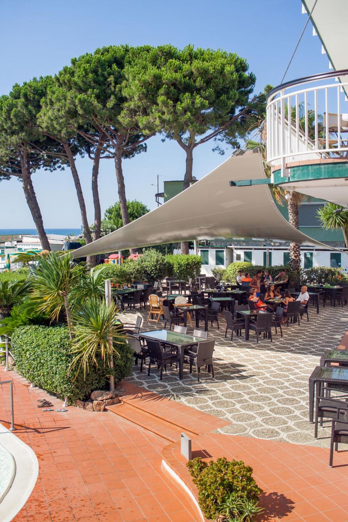 Hotel Gabriella Diano Marina Eksteriør bilde