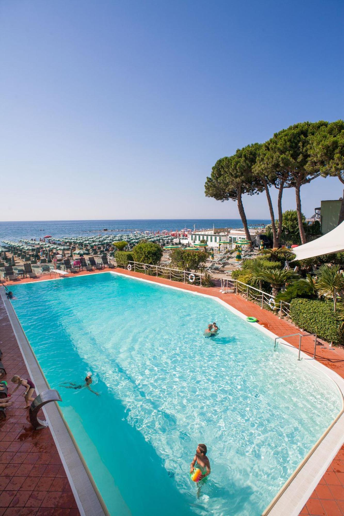 Hotel Gabriella Diano Marina Eksteriør bilde