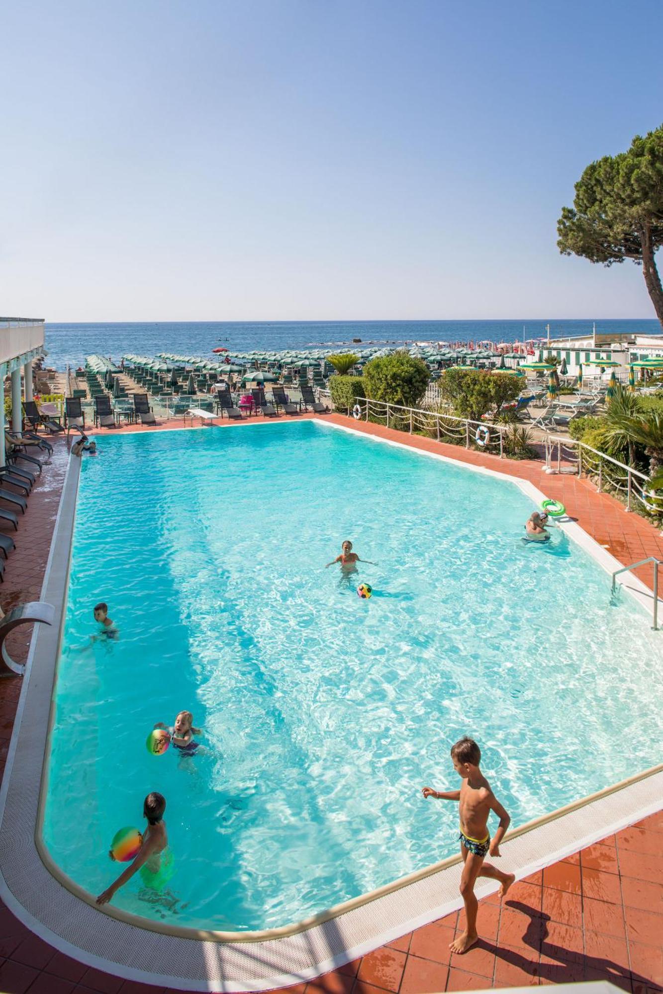 Hotel Gabriella Diano Marina Eksteriør bilde