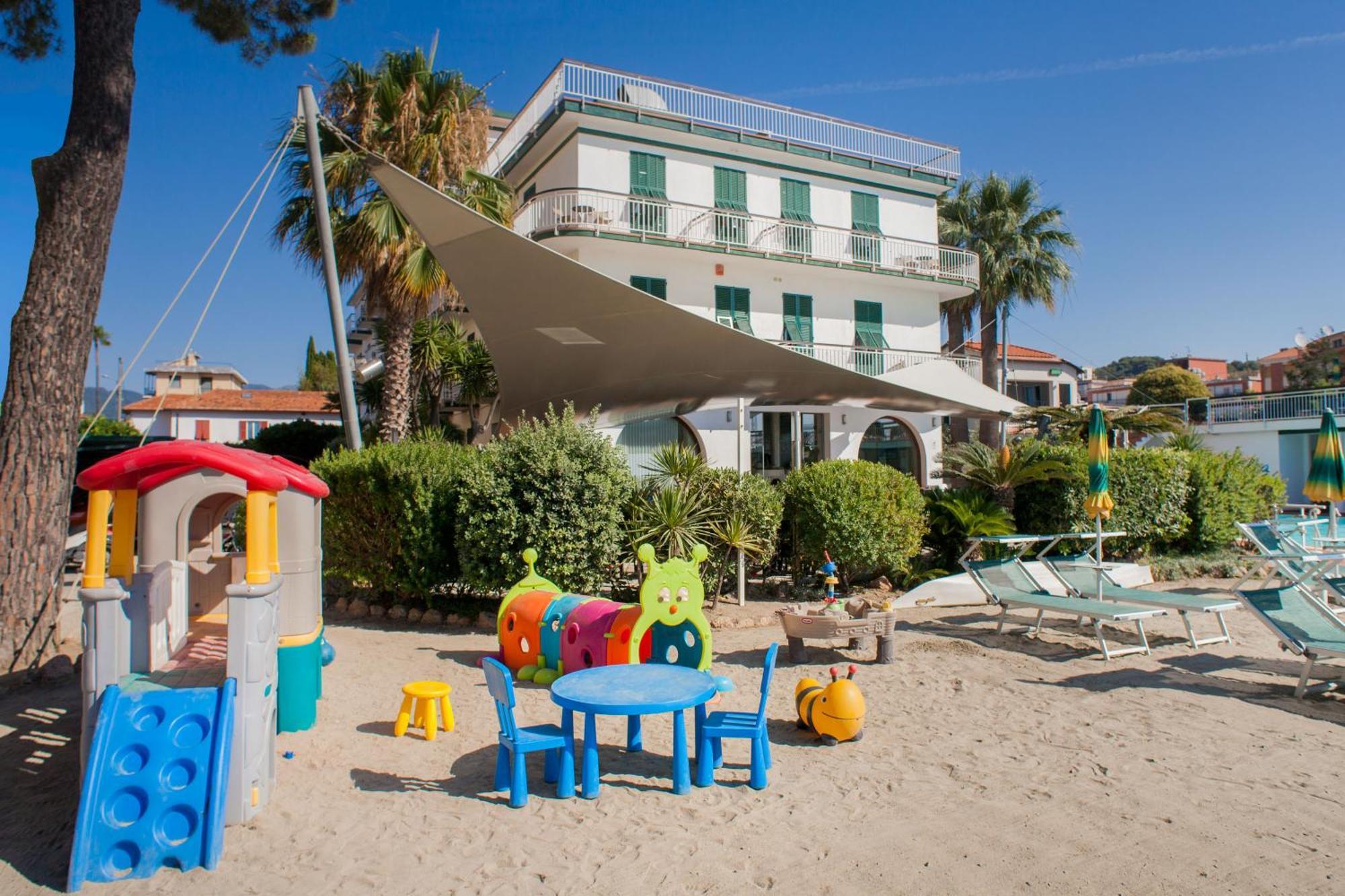 Hotel Gabriella Diano Marina Eksteriør bilde